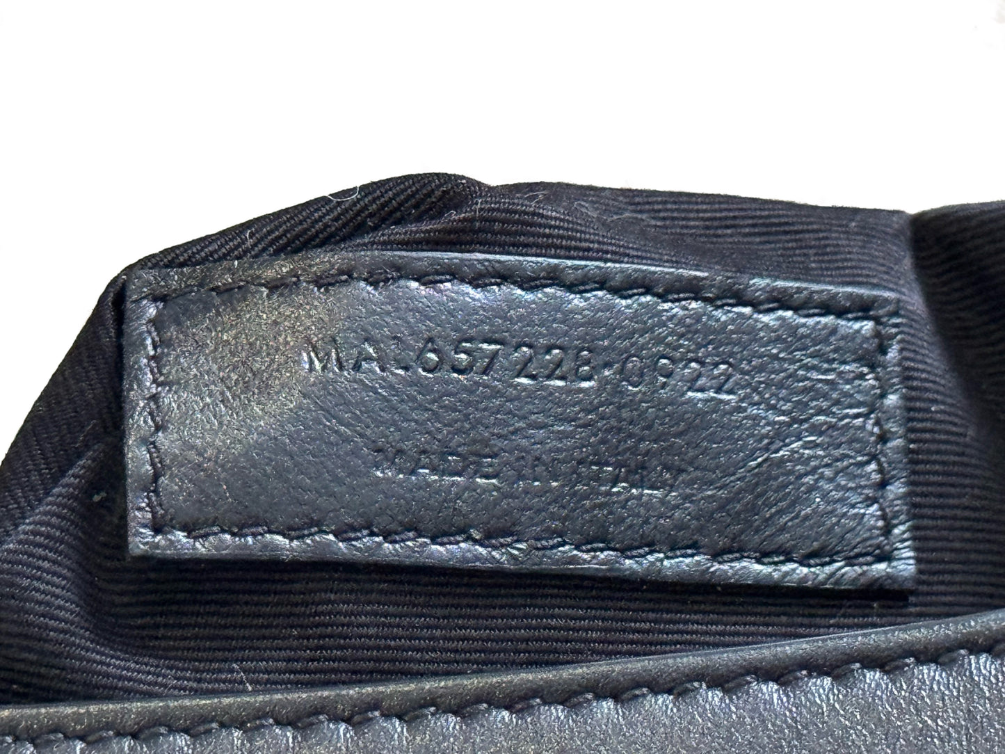 Yves Saint Laurent Le 5 à 7