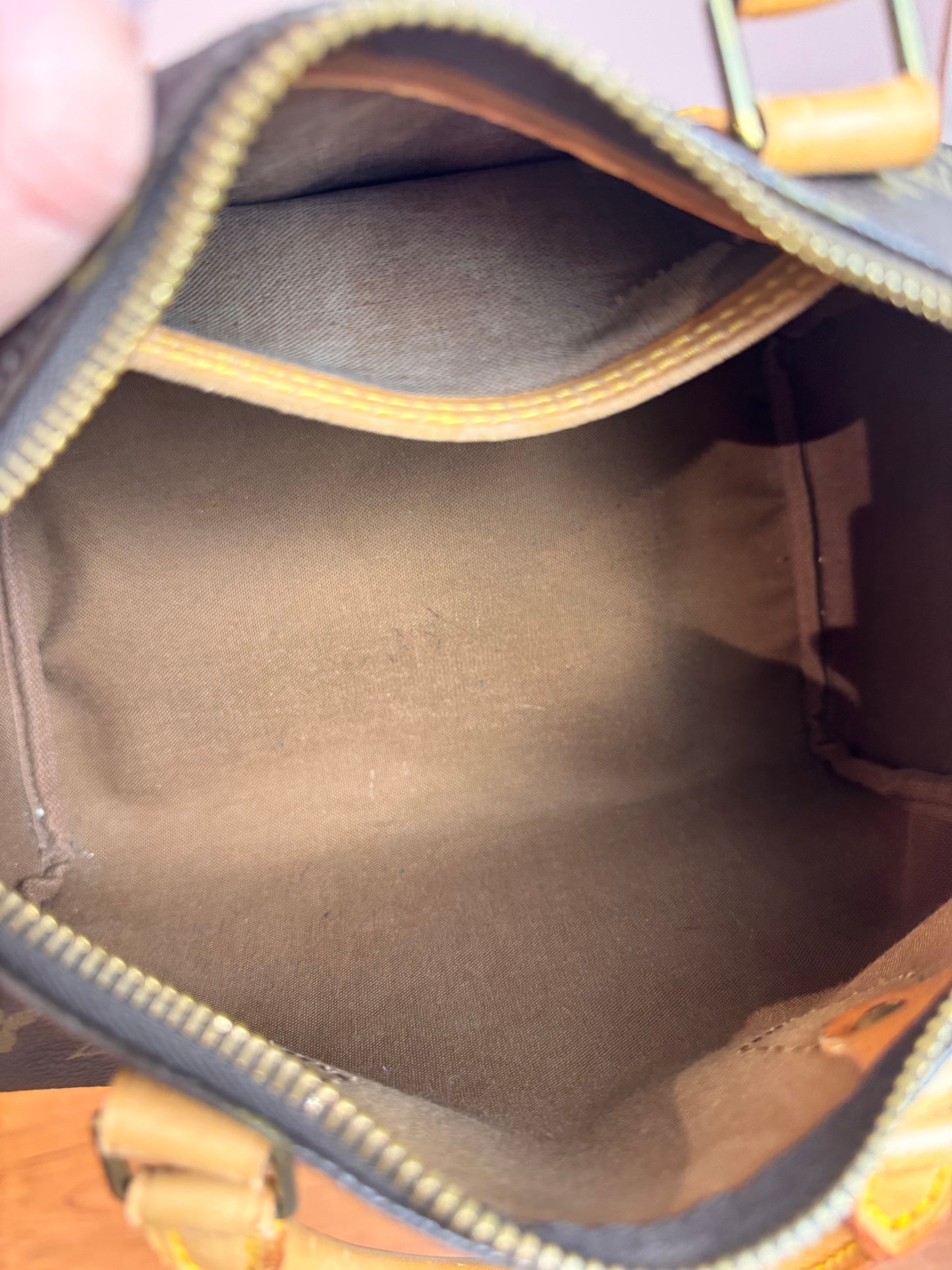 LV Speedy 25