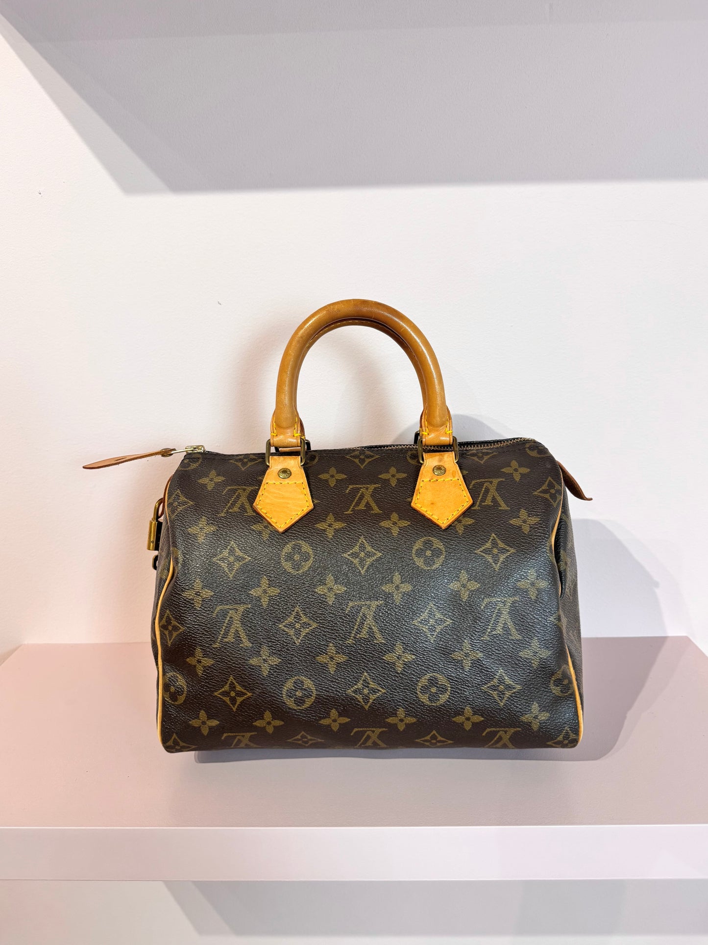 LV Speedy 25